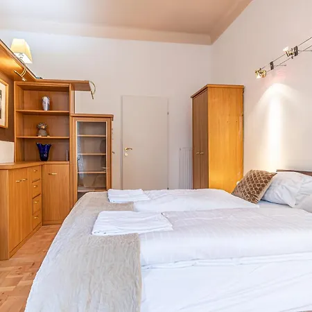 Peaceful Getaway 2Br Apartment With Shared Spaces Vienna Exterior photo